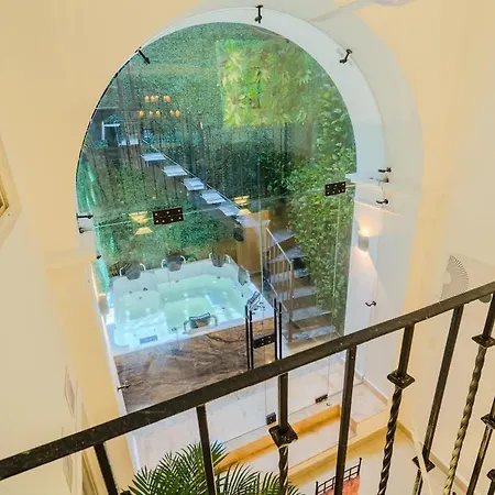 Walled 9br Luxury - Jacuzzi & Pool Table * Cartagena