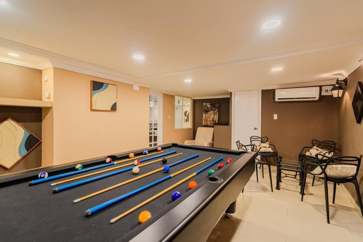 Holiday home Walled 9br Luxury - Jacuzzi & Pool Table Cartagena